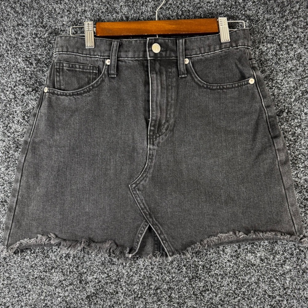 Madewell Black Denim Mini‎ Skirt Raw Hem Frayed Faded Lunar Wash Size 26